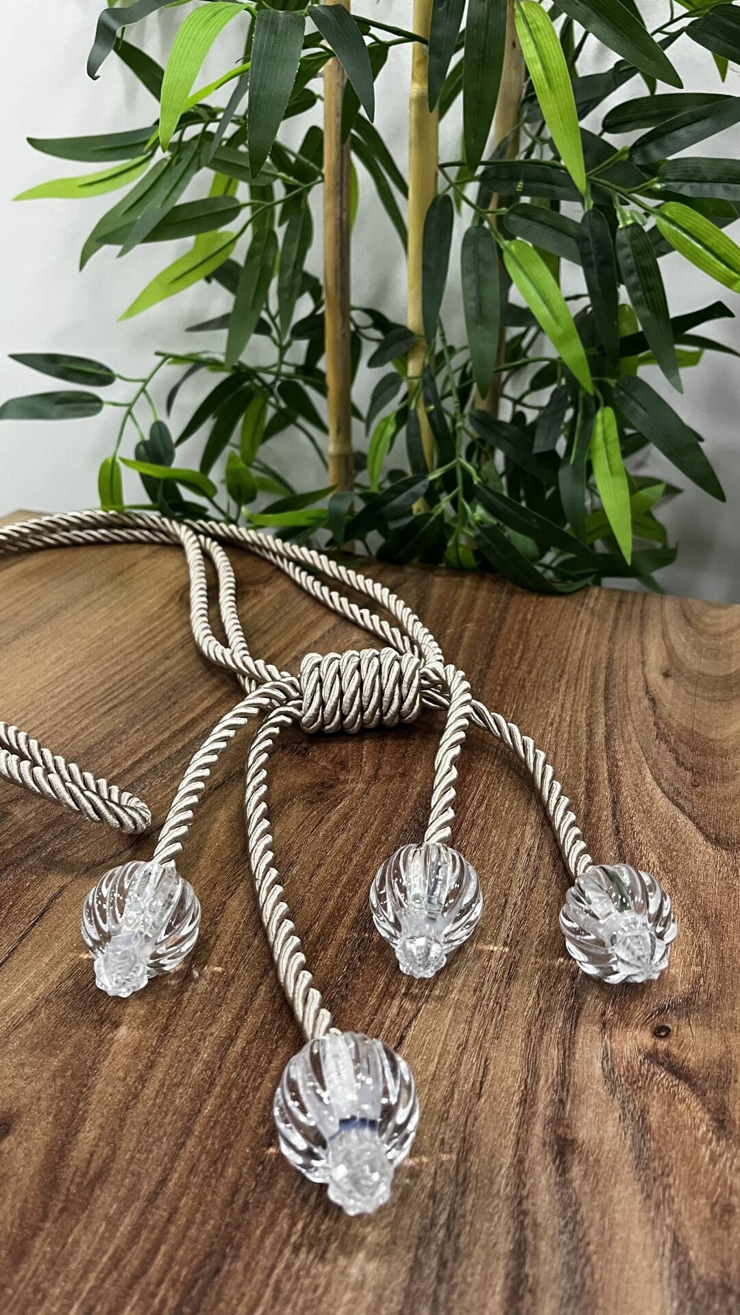 Şeffaf 4 Toplu Yan Braçol (Perde Yan Duvardan Toplanır)-  Vizon Renk- 0701