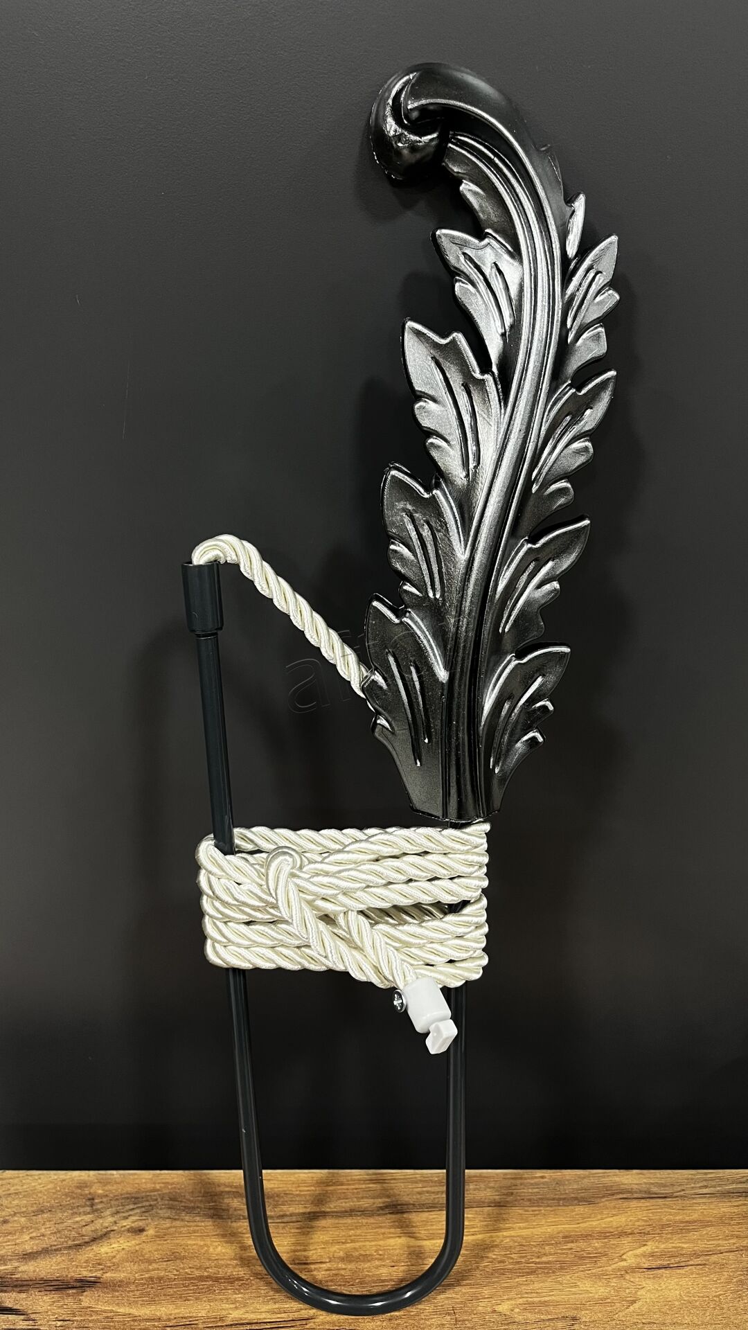 HAYALET KOL BAĞI- Yaprak Model- Antrasit Renk